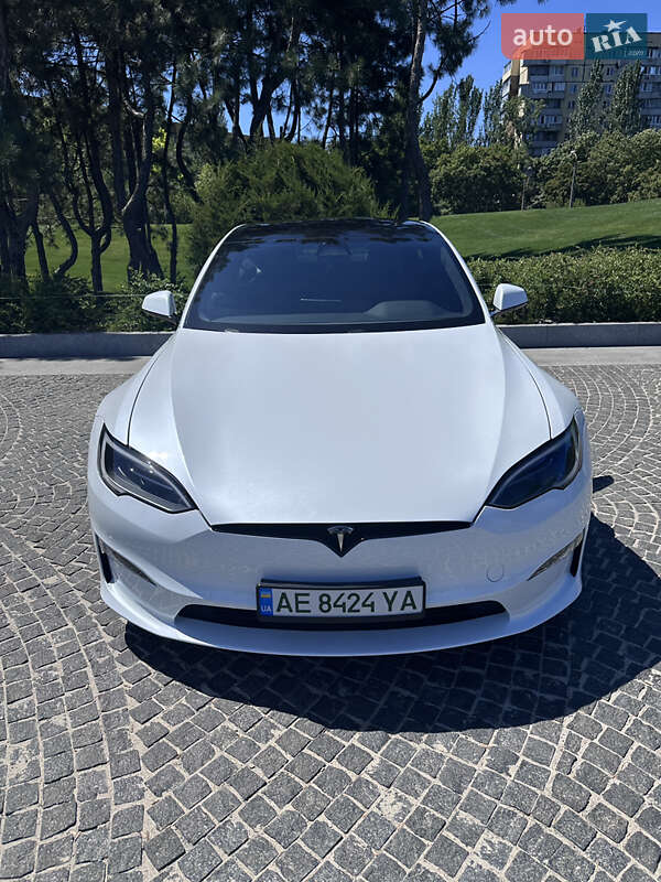Tesla Model S 2023