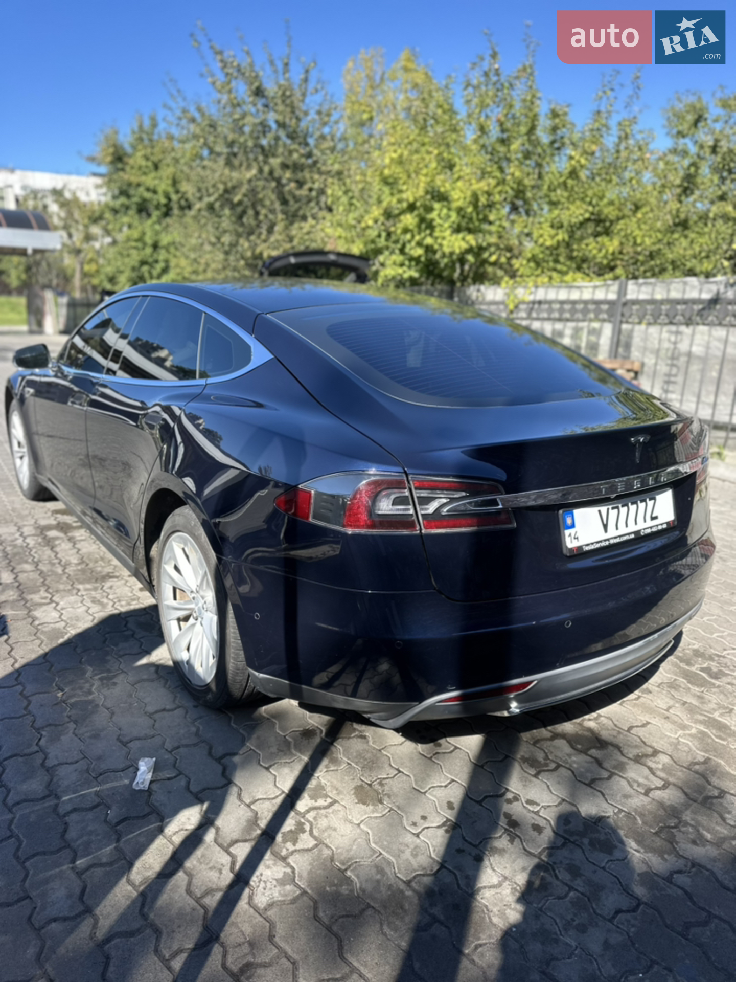 2015 Tesla Model S - мініатюра 13