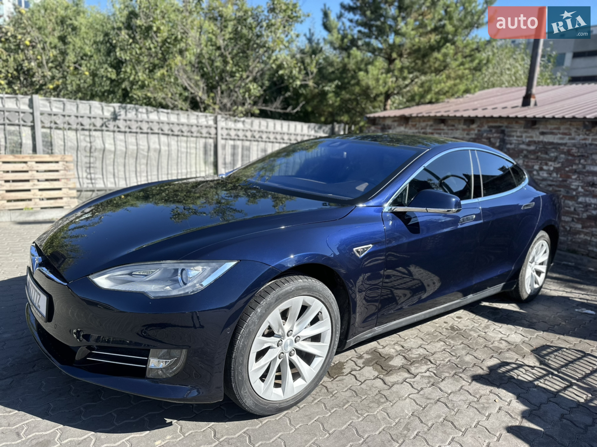 2015 Tesla Model S - мініатюра 15