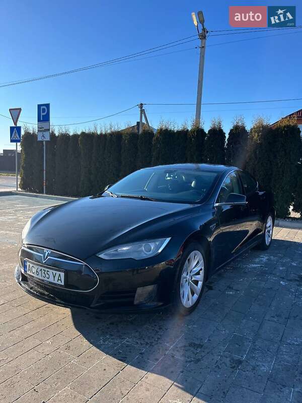 Лифтбек Tesla Model S 2013 в Луцке