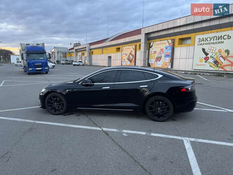 Лифтбек Tesla Model S 2020 в Львове