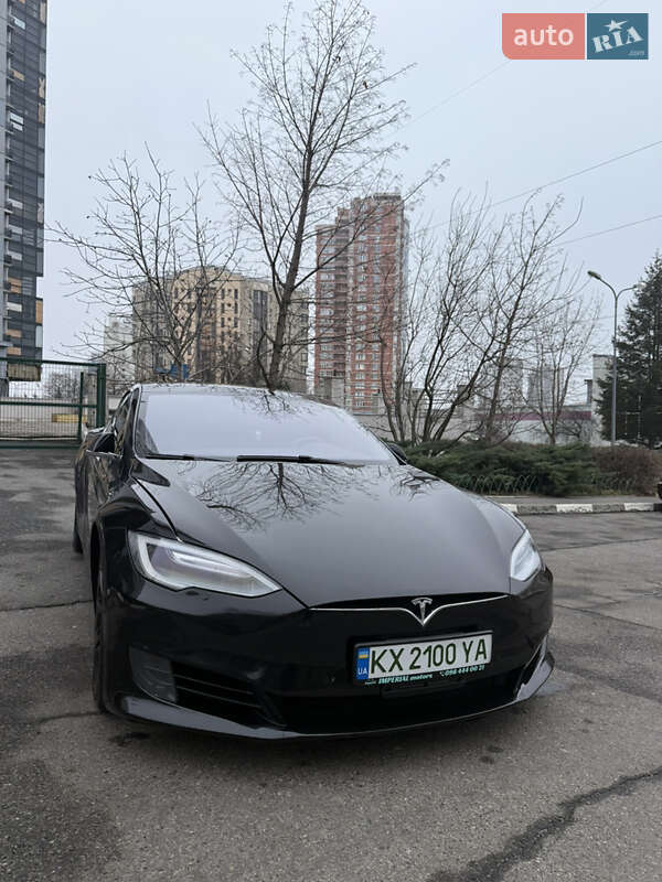 Лифтбек Tesla Model S 2016 в Харькове