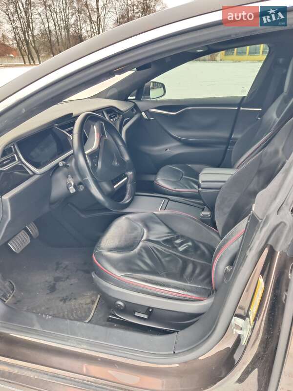 Ліфтбек Tesla Model S 2013 в Ставищі