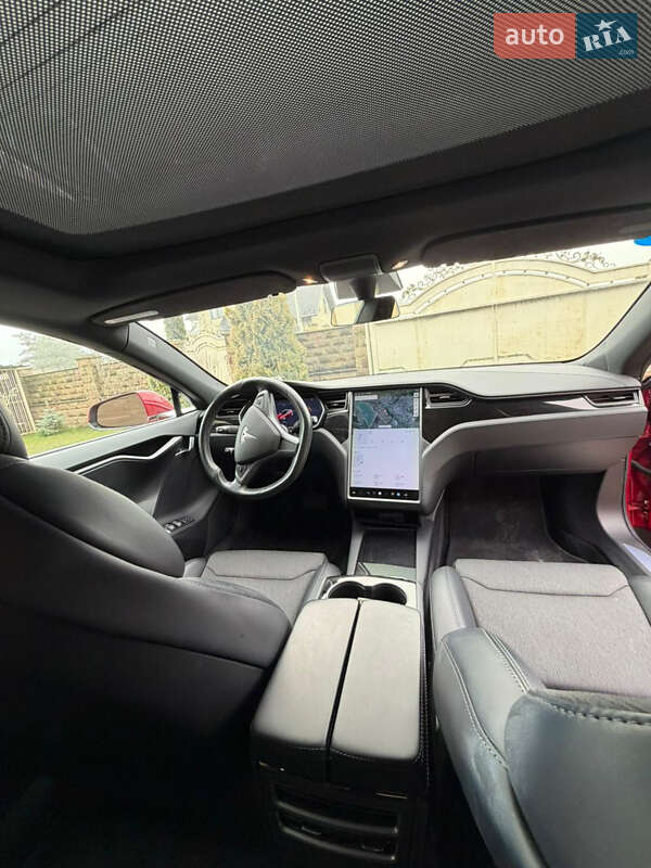 Лифтбек Tesla Model S 2018 в Тернополе