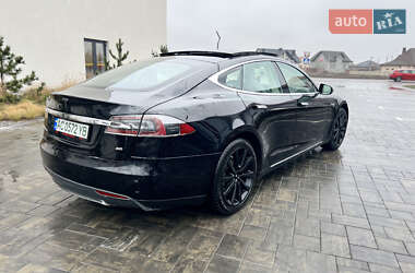 Лифтбек Tesla Model S 2015 в Луцке