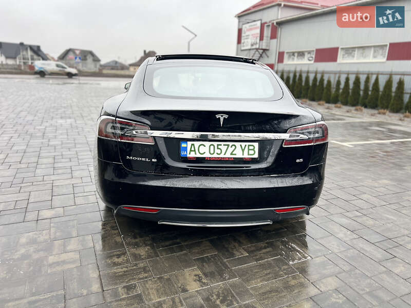 Лифтбек Tesla Model S 2015 в Луцке фото 9 Лифтбек Tesla Model S 2015 в Луцке