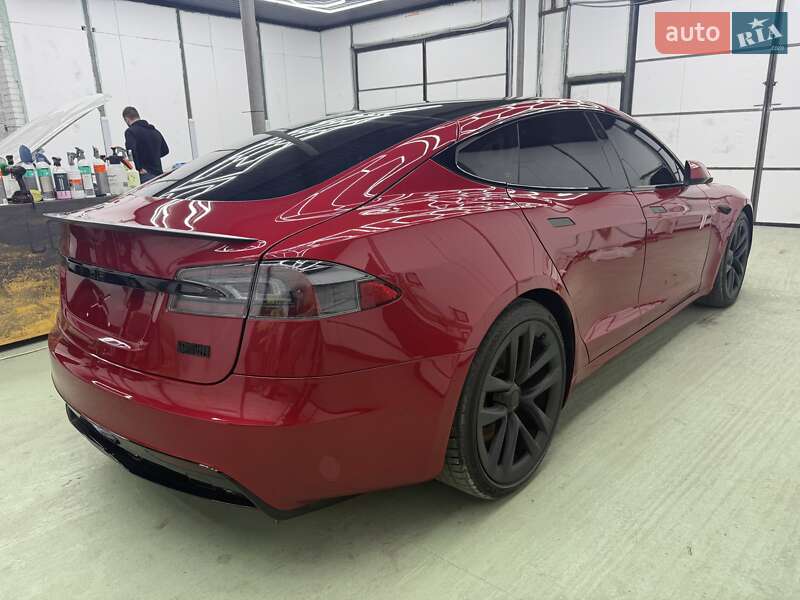 Лифтбек Tesla Model S 2021 в Львове