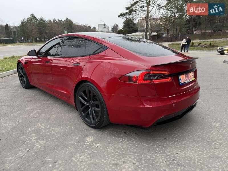 Лифтбек Tesla Model S 2021 в Львове