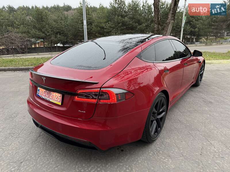 Лифтбек Tesla Model S 2021 в Львове