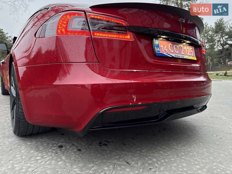 Лифтбек Tesla Model S 2021 в Львове