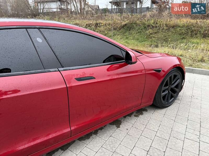 Лифтбек Tesla Model S 2021 в Львове