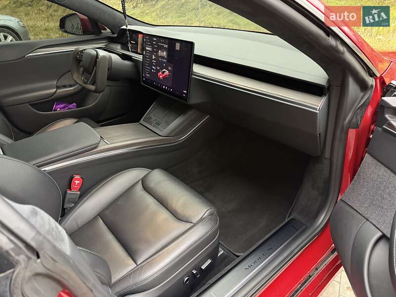 Лифтбек Tesla Model S 2021 в Львове