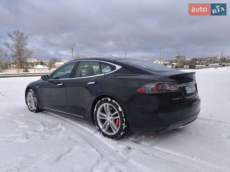 Ліфтбек Tesla Model S 2014 в Харкові