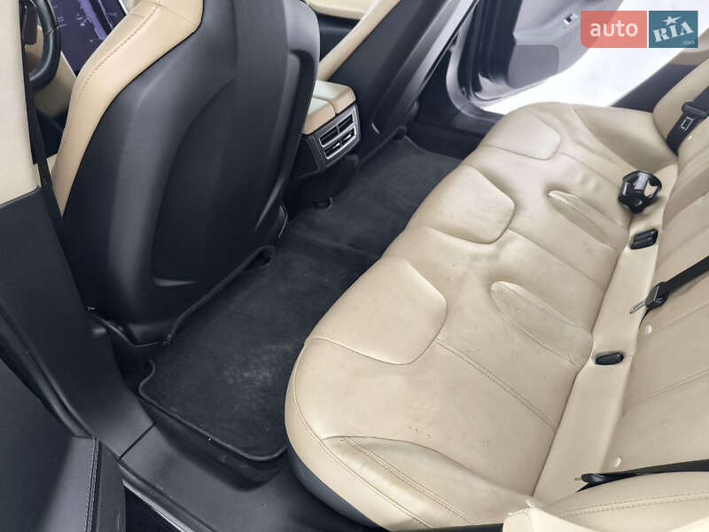 Ліфтбек Tesla Model S 2014 в Харкові