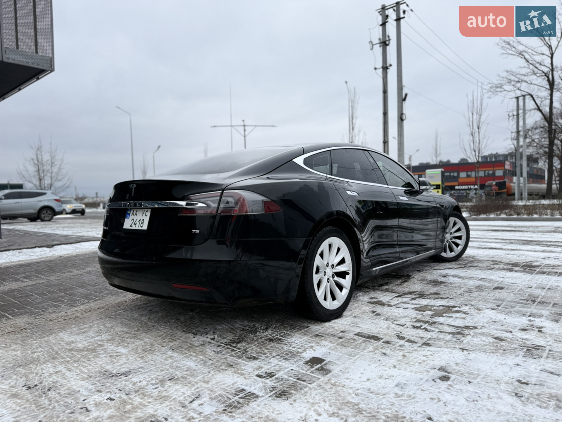 Tesla Model S 2017 VIN 5YJSA1E14HF209722 фото оголошення 7 з 99