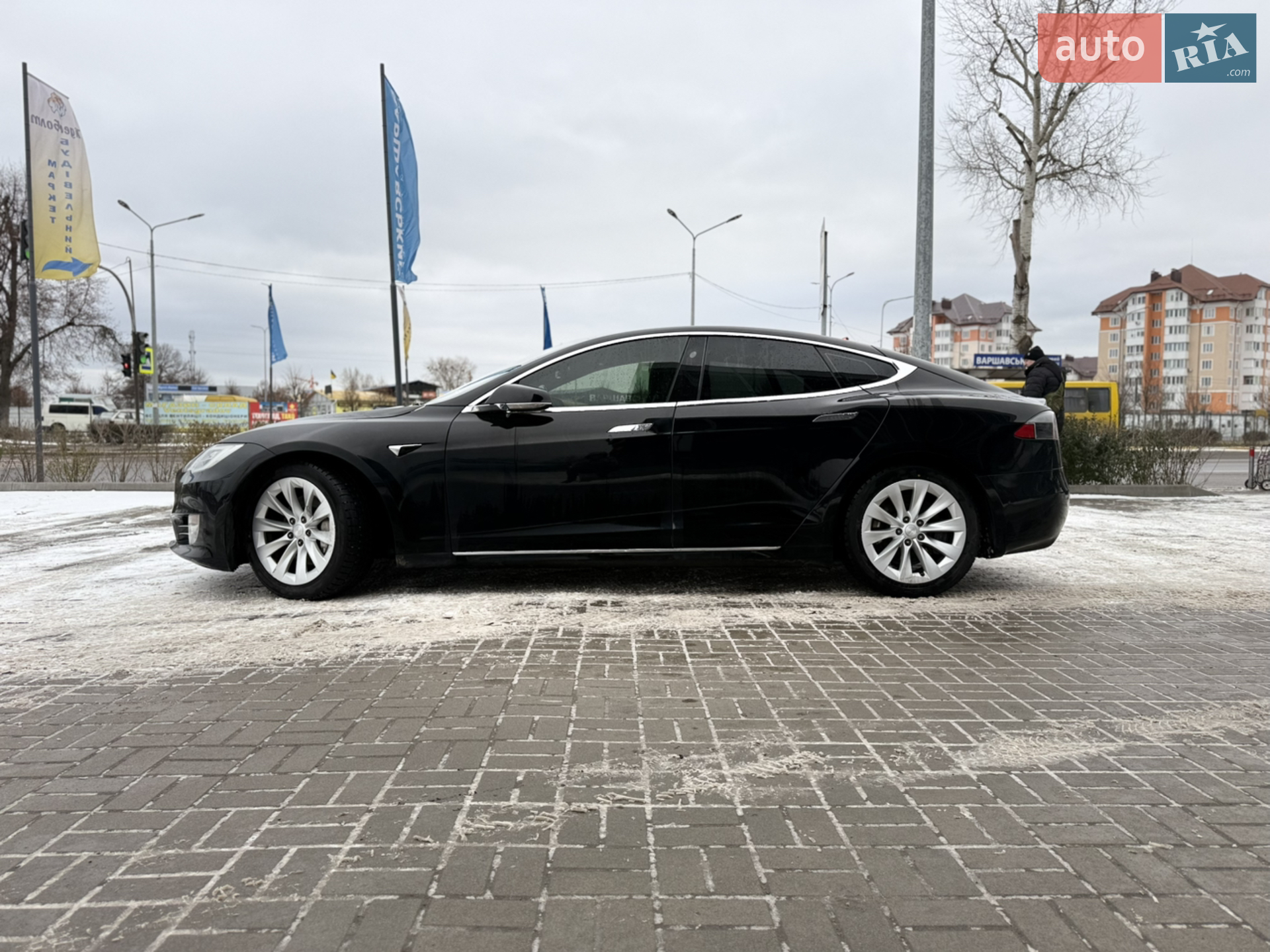 Tesla Model S 2017 VIN 5YJSA1E14HF209722 фото оголошення 10 з 99