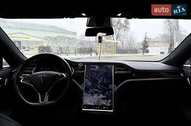 Ліфтбек Tesla Model S 2017 в Києві