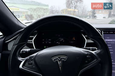 Ліфтбек Tesla Model S 2017 в Києві