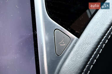 Ліфтбек Tesla Model S 2017 в Києві