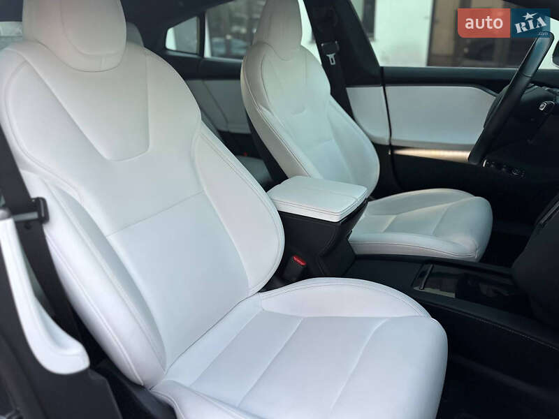 Лифтбек Tesla Model S 2020 в Одессе