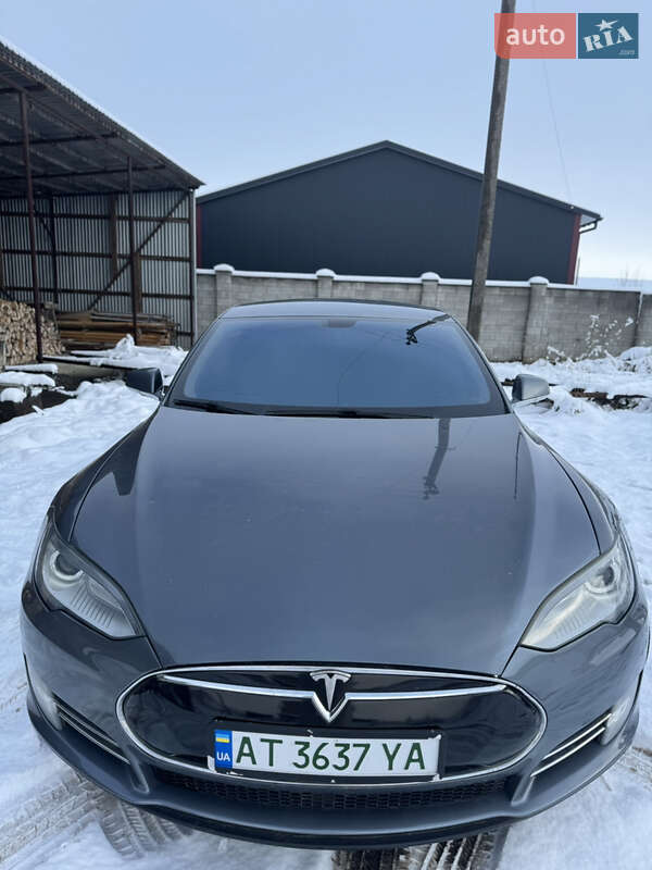 Лифтбек Tesla Model S 2013 в Долине фото 2 Лифтбек Tesla Model S 2013 в Долине