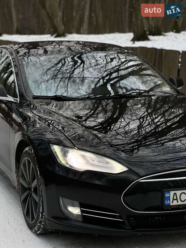 Лифтбек Tesla Model S 2015 в Луцке фото 3 Лифтбек Tesla Model S 2015 в Луцке