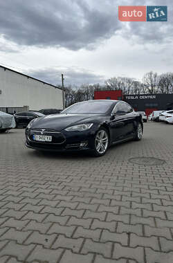 Лифтбек Tesla Model S 2013 в Черновцах