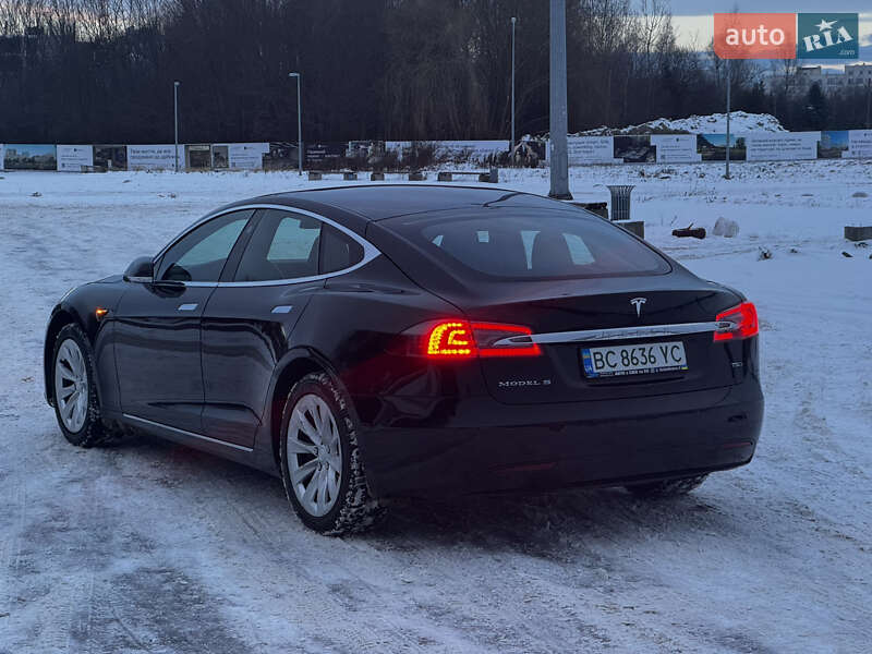 Ліфтбек Tesla Model S 2018 в Львові фото 13 Ліфтбек Tesla Model S 2018 в Львові