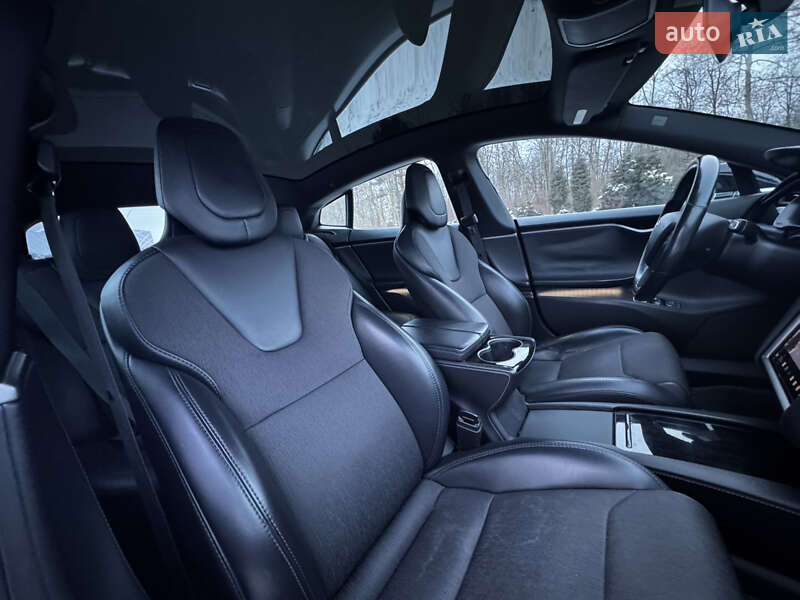 Ліфтбек Tesla Model S 2018 в Львові фото 30 Ліфтбек Tesla Model S 2018 в Львові