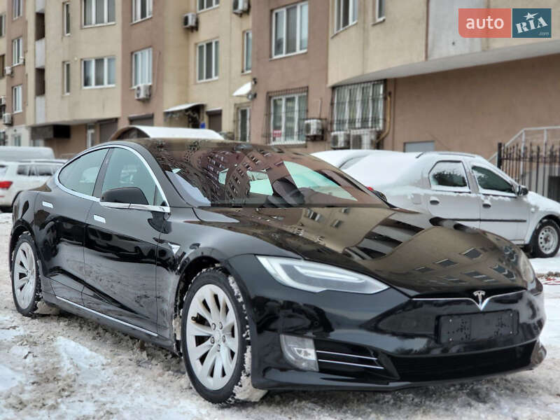 Ліфтбек Tesla Model S 2017 в Києві фото 5 Ліфтбек Tesla Model S 2017 в Києві