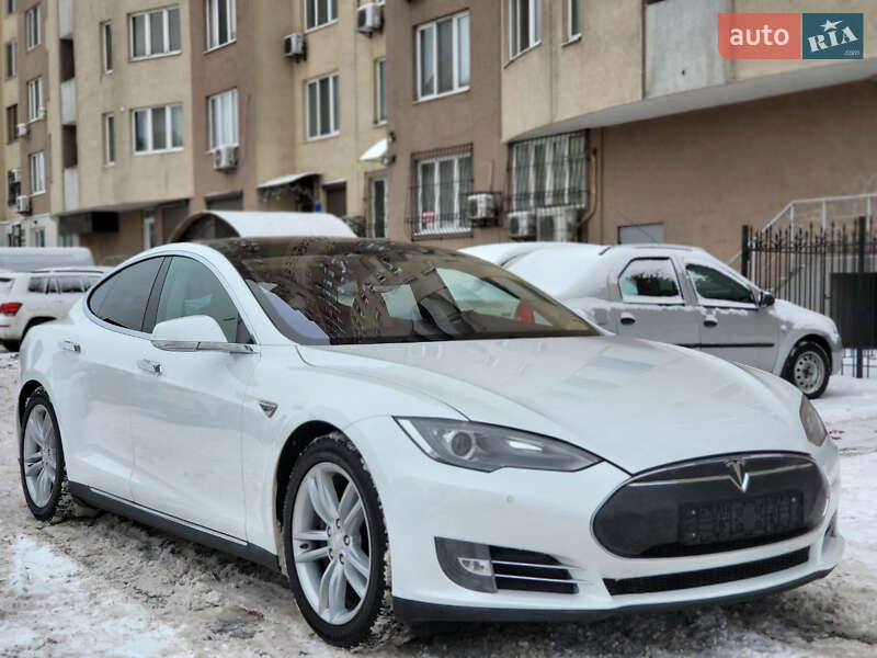 Ліфтбек Tesla Model S 2013 в Києві фото 5 Ліфтбек Tesla Model S 2013 в Києві