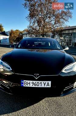 Лифтбек Tesla Model S 2019 в Одессе