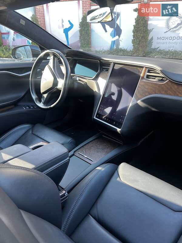 Лифтбек Tesla Model S 2019 в Одессе