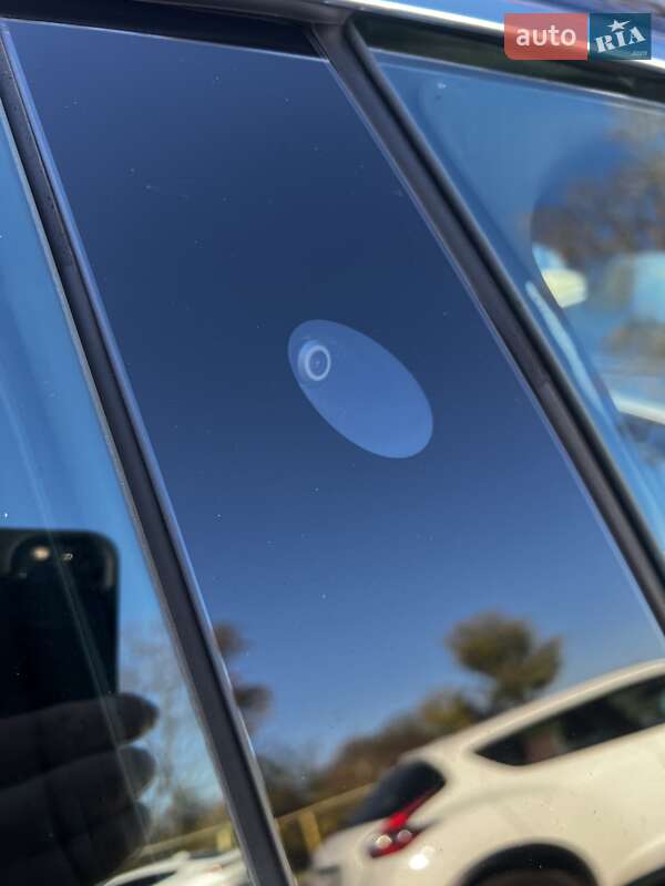 Лифтбек Tesla Model S 2019 в Одессе