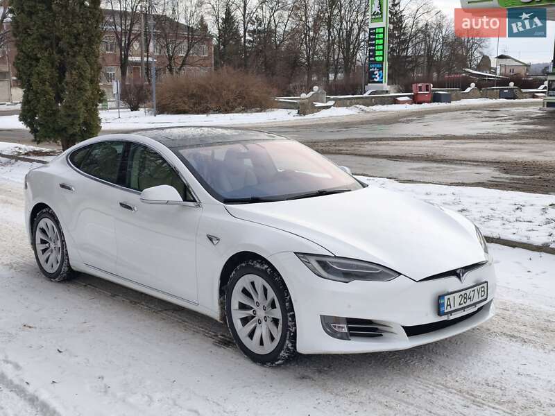 Tesla Model S 2017