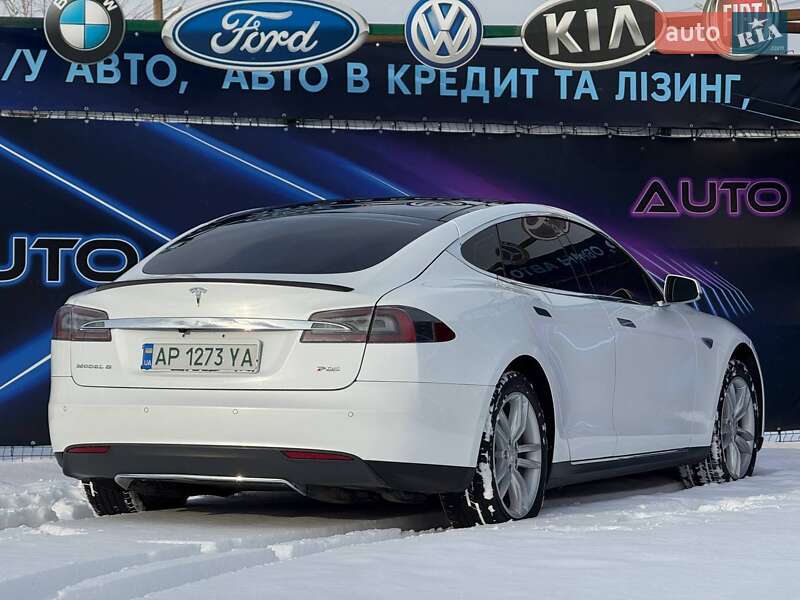 Лифтбек Tesla Model S 2013 в Запорожье