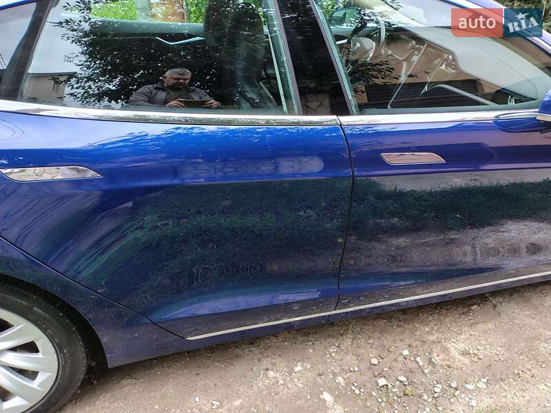 Ліфтбек Tesla Model S 2016 в Івано-Франківську фото 3 Ліфтбек Tesla Model S 2016 в Івано-Франківську