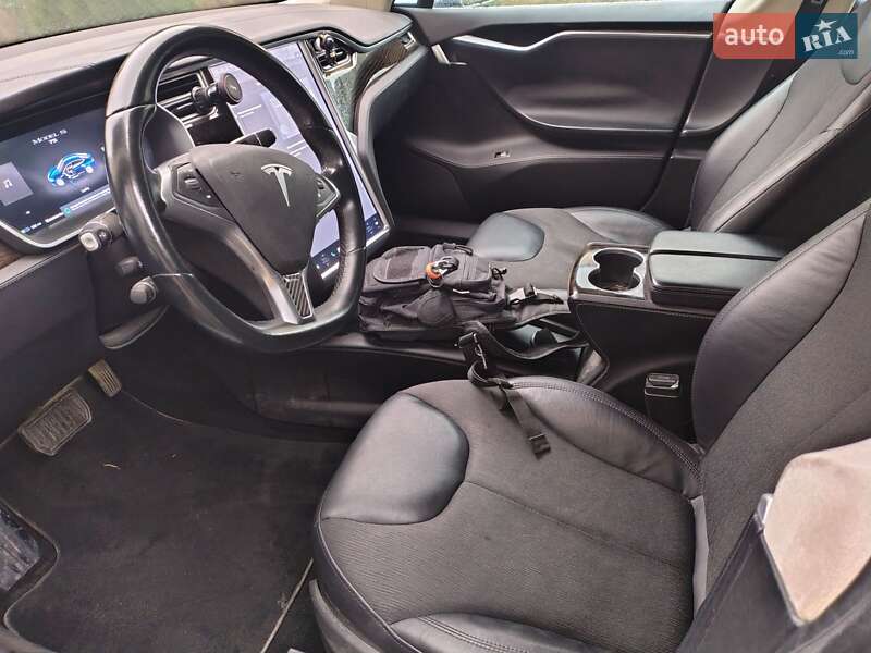 Ліфтбек Tesla Model S 2016 в Івано-Франківську фото 12 Ліфтбек Tesla Model S 2016 в Івано-Франківську