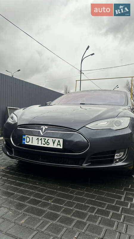 Лифтбек Tesla Model S 2015 в Одессе