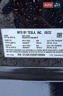 Лифтбек Tesla Model S 2022 в Киеве