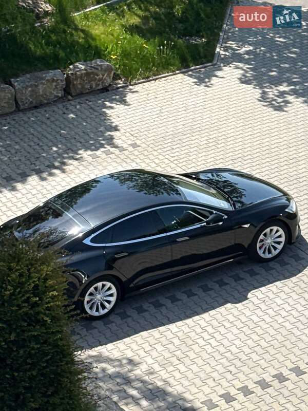 Ліфтбек Tesla Model S 2014 в Києві