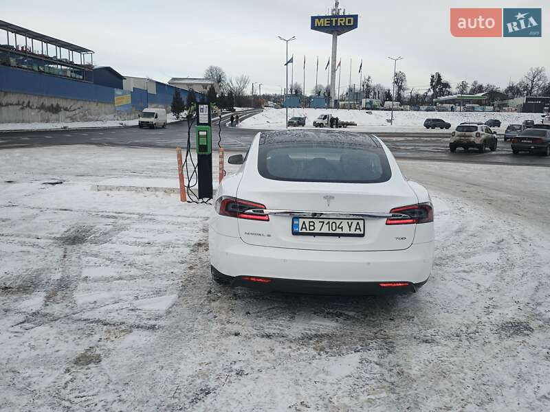 Лифтбек Tesla Model S 2015 в Виннице фото 2 Лифтбек Tesla Model S 2015 в Виннице