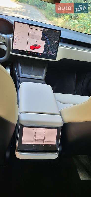 Ліфтбек Tesla Model S 2021 в Києві