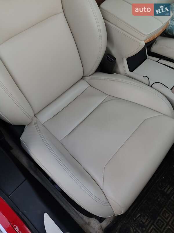 Лифтбек Tesla Model S 2018 в Сарнах