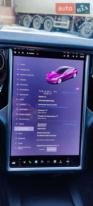 Лифтбек Tesla Model S 2016 в Сарнах
