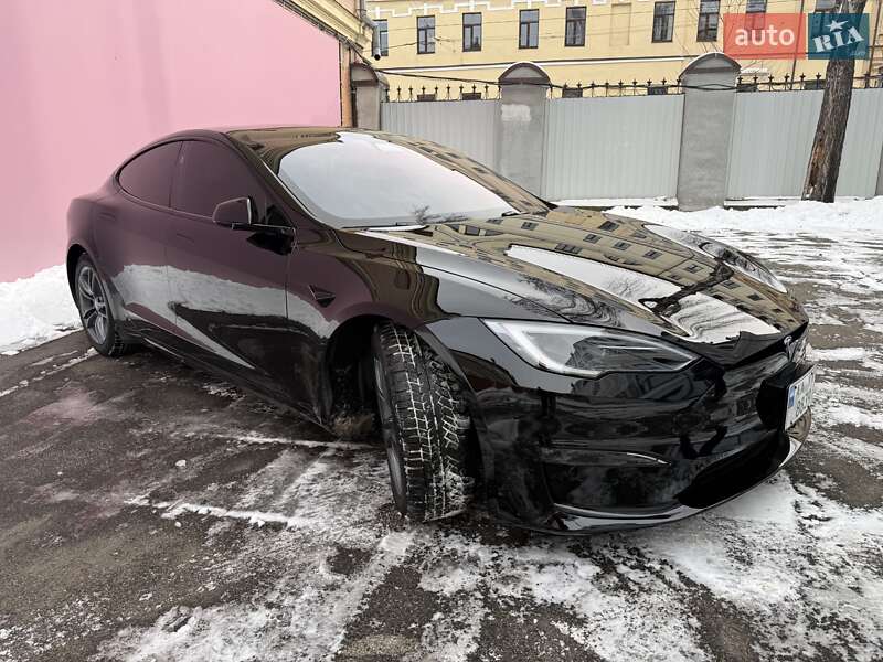 Лифтбек Tesla Model S 2022 в Киеве