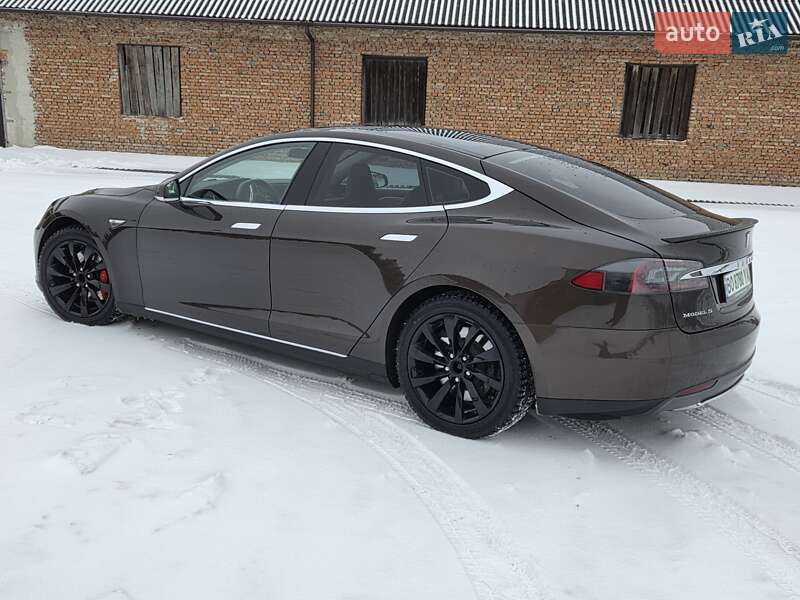Лифтбек Tesla Model S 2014 в Теребовле фото 7 Лифтбек Tesla Model S 2014 в Теребовле