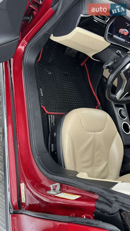 Лифтбек Tesla Model S 2014 в Виннице фото 25 Лифтбек Tesla Model S 2014 в Виннице
