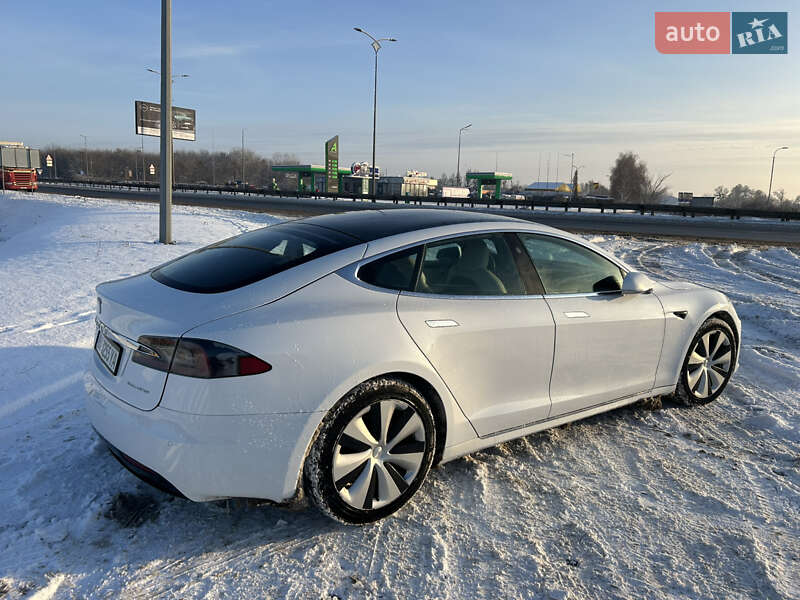 Лифтбек Tesla Model S 2020 в Полтаве