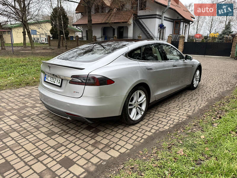 Лифтбек Tesla Model S 2014 в Луцке фото 13 Лифтбек Tesla Model S 2014 в Луцке